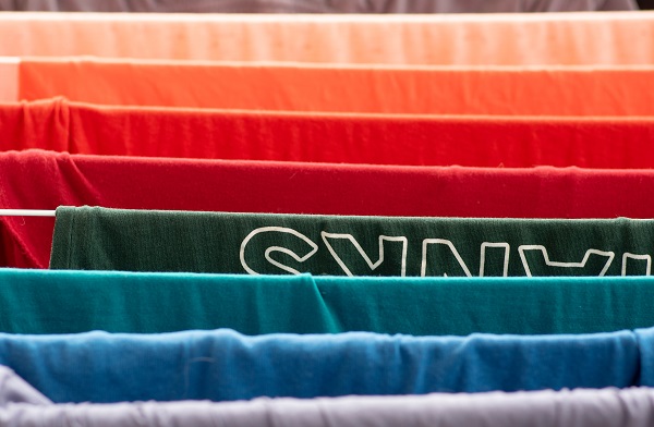 como estender roupa em apartamento